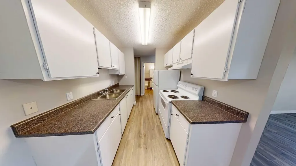 10028 105 Avenue Grande Prairie AB T8V1H1
