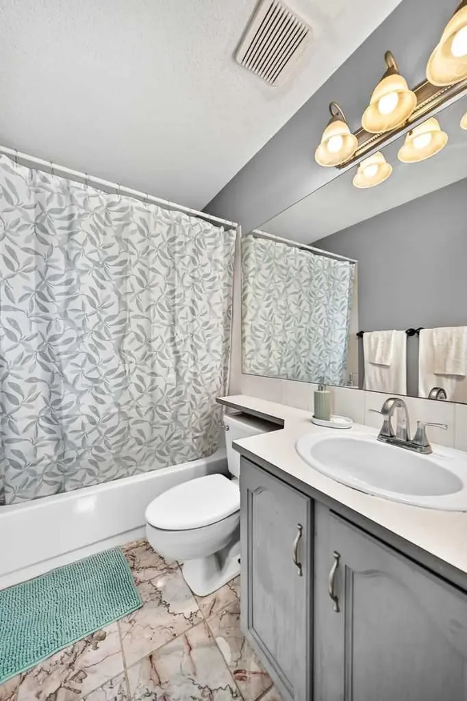 89 Bedford Manor NE Calgary AB T3K 4B8