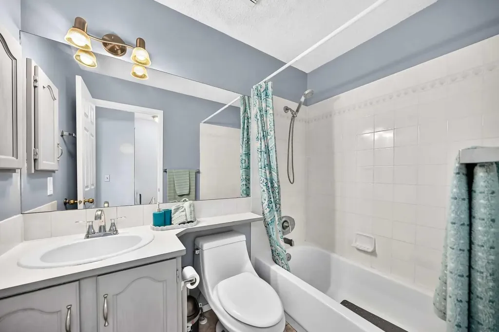89 Bedford Manor NE Calgary AB T3K 4B8