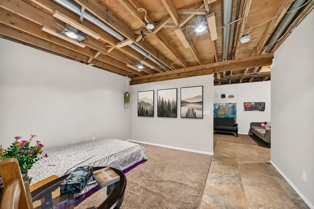 89 Bedford Manor NE Calgary AB T3K 4B8