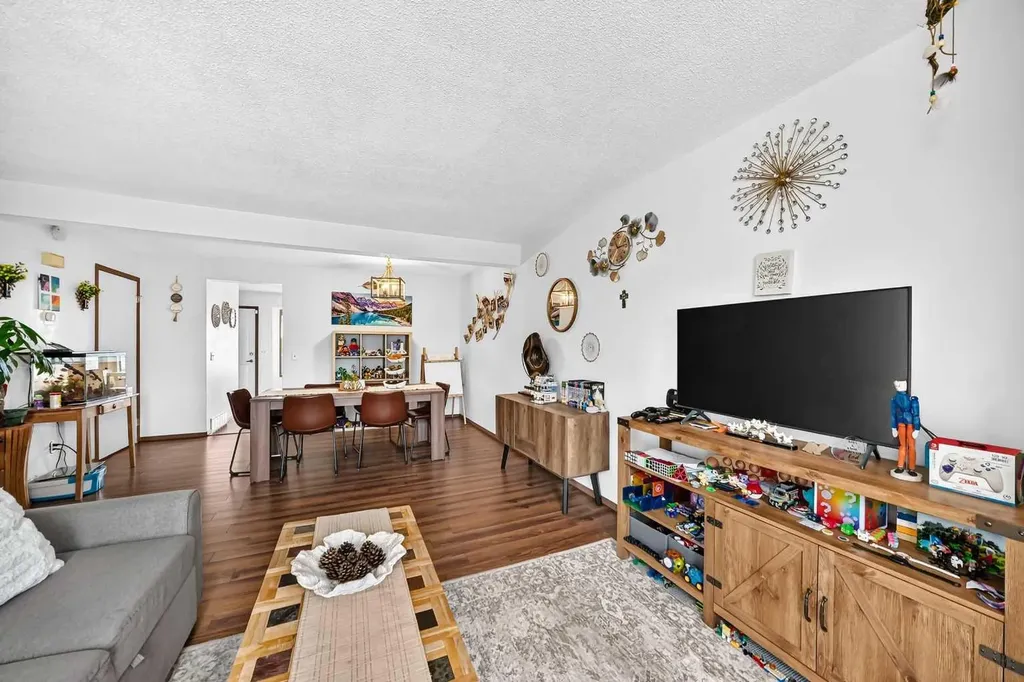 89 Bedford Manor NE Calgary AB T3K 4B8