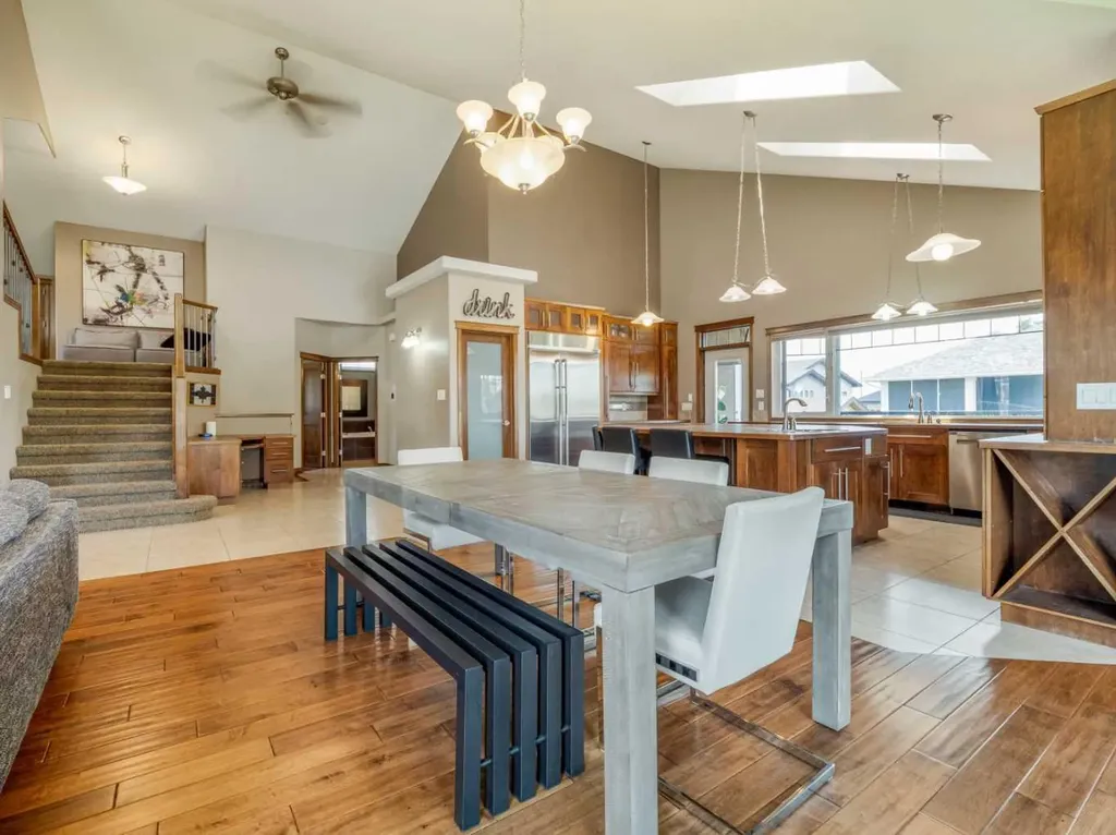 4639 62a Avenue Taber AB T1G 2J5