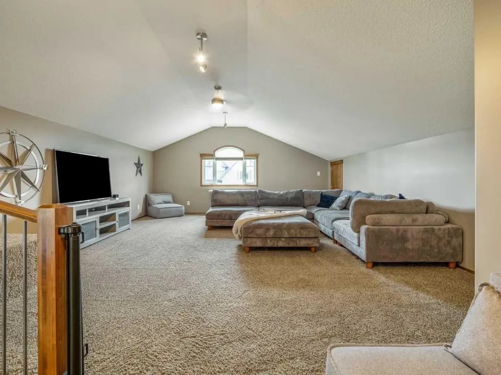 4639 62a Avenue Taber AB T1G 2J5