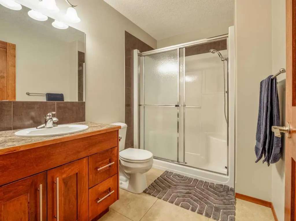 4639 62a Avenue Taber AB T1G 2J5