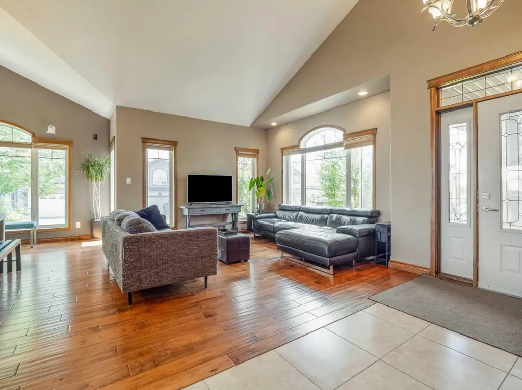 4639 62a Avenue Taber AB T1G 2J5