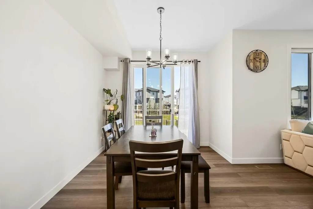 249 Chelsea Court Chestermere AB T1X2Z4