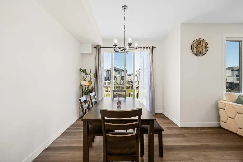 249 Chelsea Court Chestermere AB T1X2Z4
