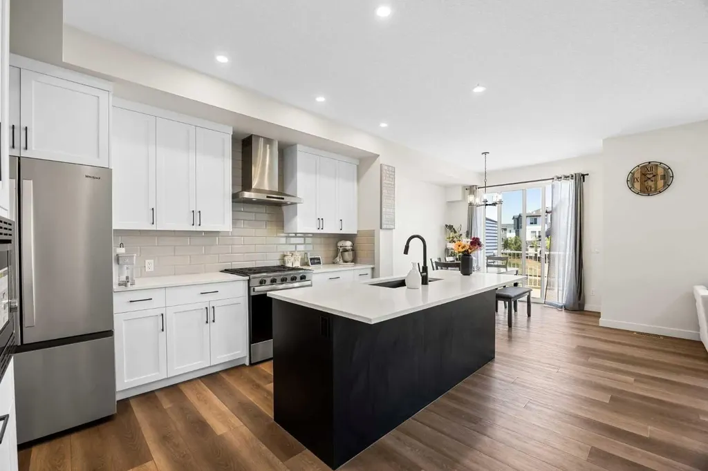 249 Chelsea Court Chestermere AB T1X2Z4