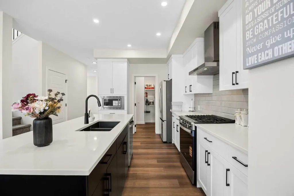249 Chelsea Court Chestermere AB T1X2Z4