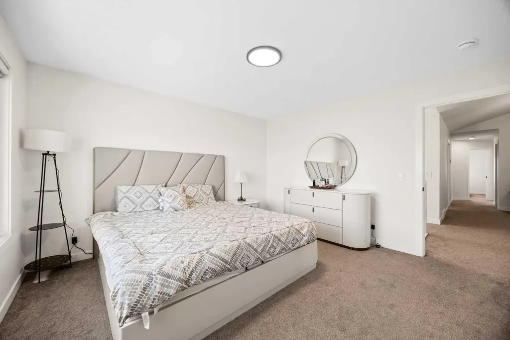 249 Chelsea Court Chestermere AB T1X2Z4