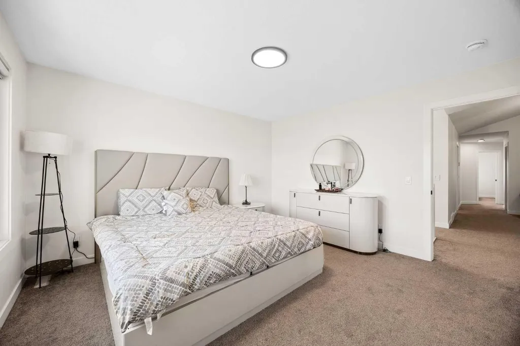 249 Chelsea Court Chestermere AB T1X2Z4