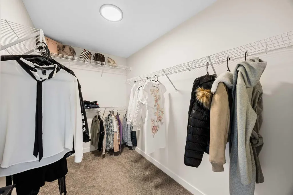 249 Chelsea Court Chestermere AB T1X2Z4