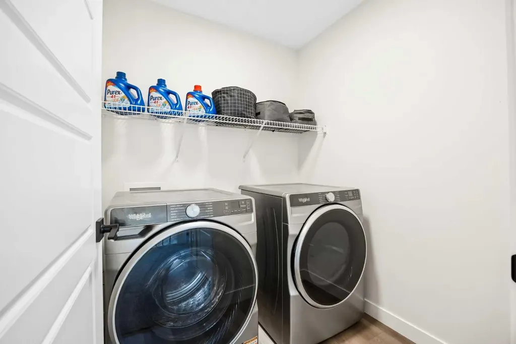 249 Chelsea Court Chestermere AB T1X2Z4
