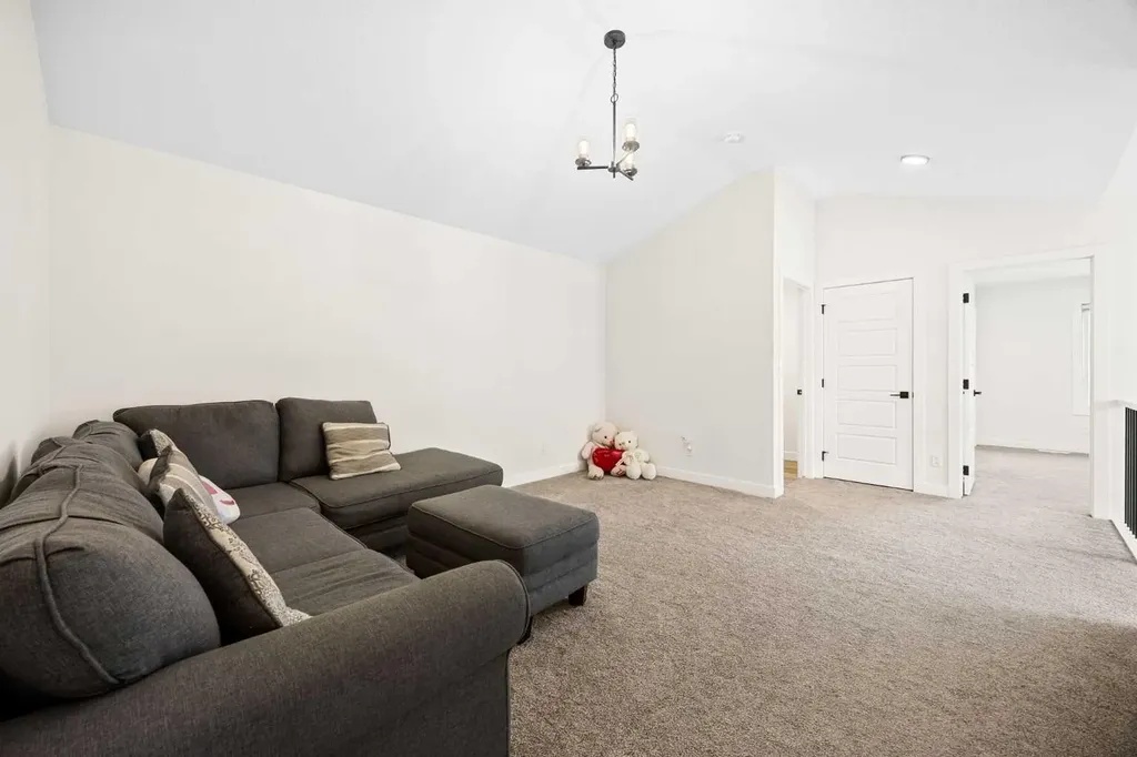 249 Chelsea Court Chestermere AB T1X2Z4