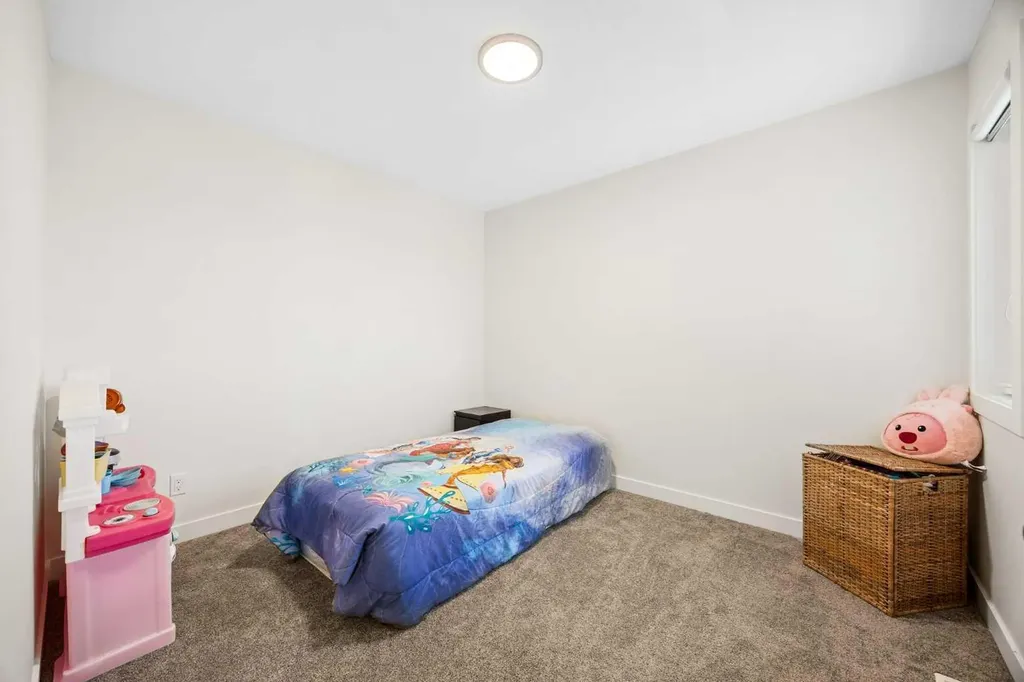 249 Chelsea Court Chestermere AB T1X2Z4