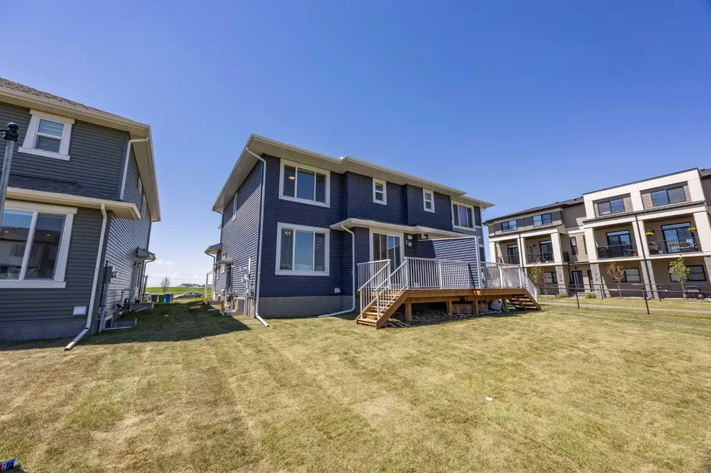 249 Chelsea Court Chestermere AB T1X2Z4