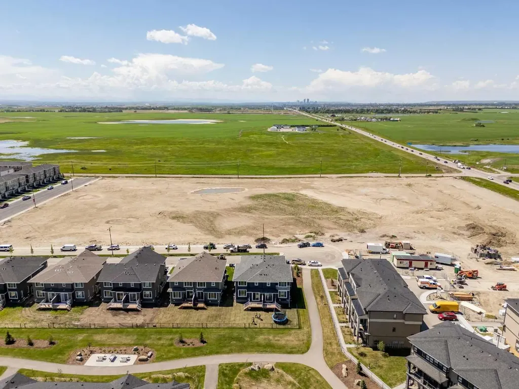 249 Chelsea Court Chestermere AB T1X2Z4
