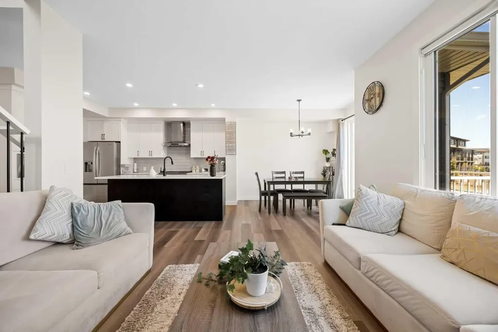 249 Chelsea Court Chestermere AB T1X2Z4