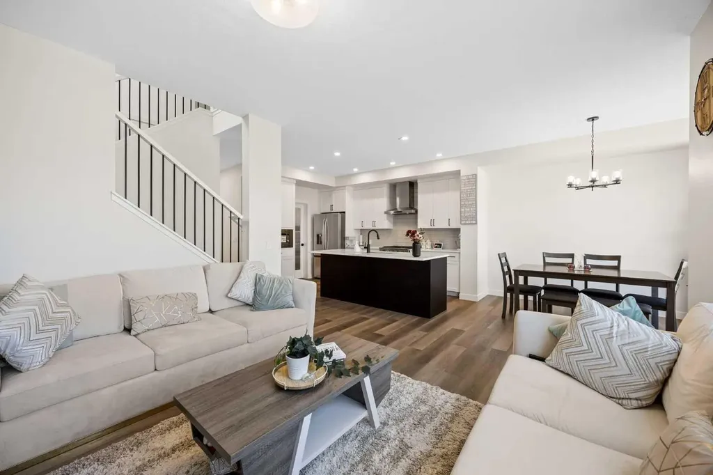249 Chelsea Court Chestermere AB T1X2Z4