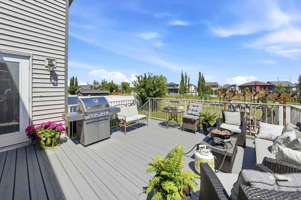 16 Viscount Drive S Red Deer AB T4R0H6