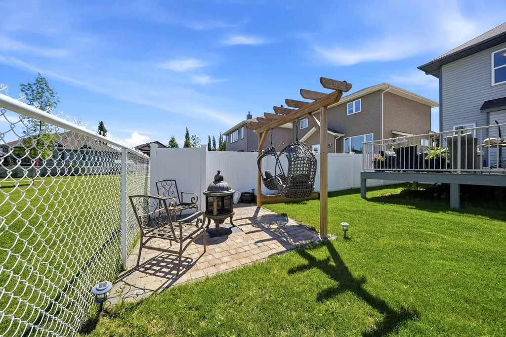 16 Viscount Drive S Red Deer AB T4R0H6