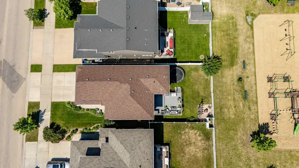 16 Viscount Drive S Red Deer AB T4R0H6