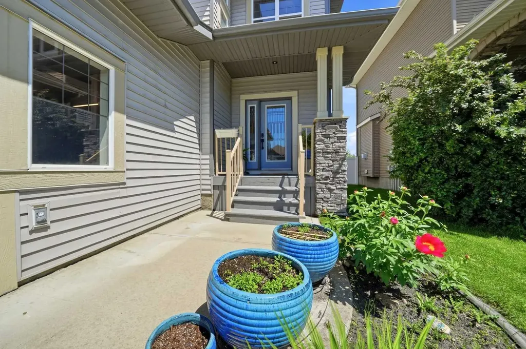 16 Viscount Drive S Red Deer AB T4R0H6