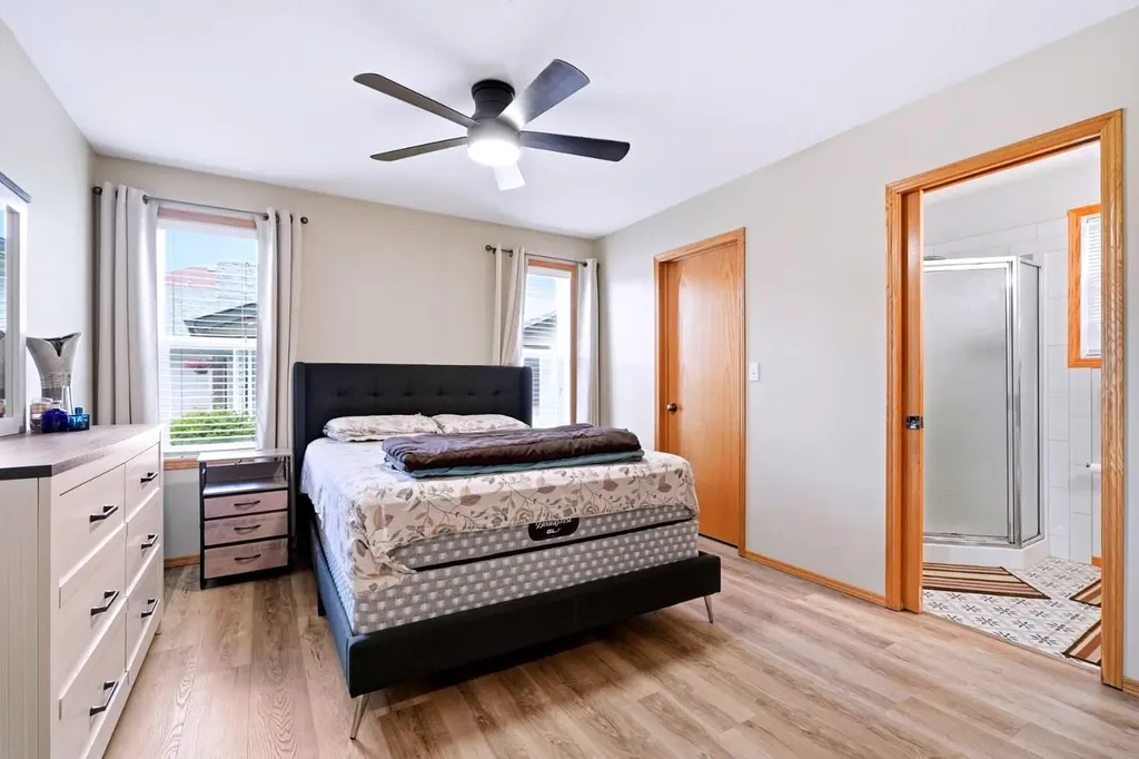 54A Avenue Crescent Innisfail AB T4G 1X8