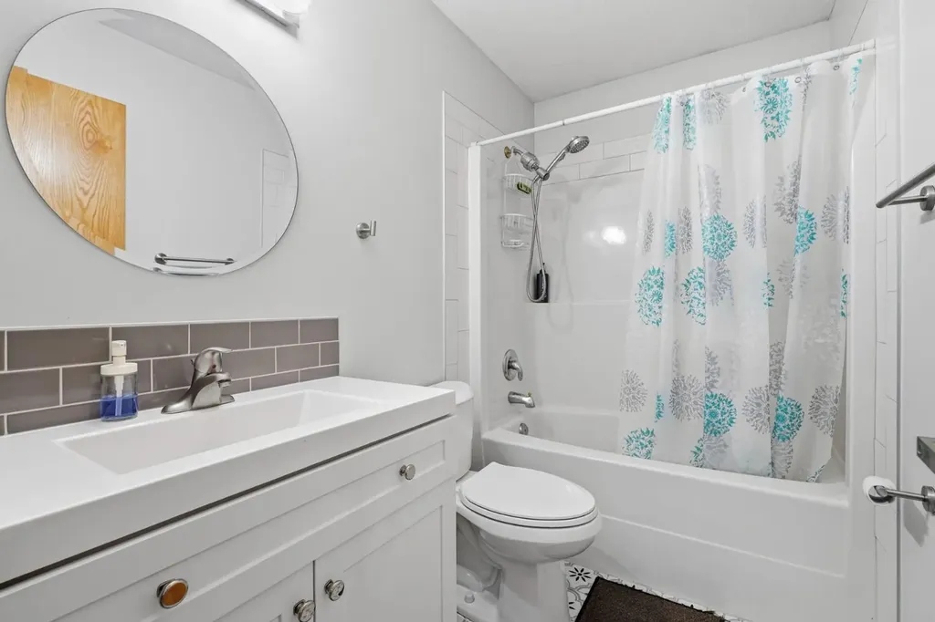 54A Avenue Crescent Innisfail AB T4G 1X8