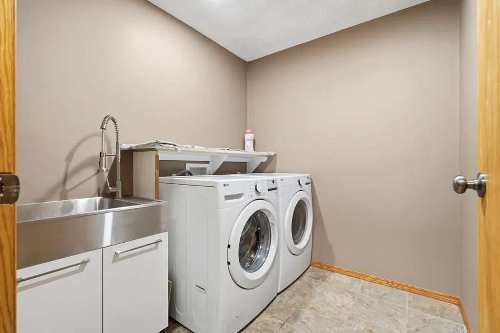 54A Avenue Crescent Innisfail AB T4G 1X8