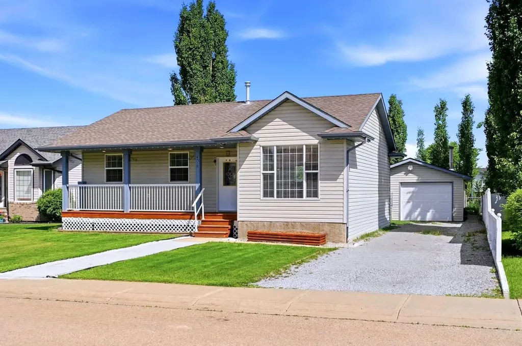 54A Avenue Crescent Innisfail AB T4G 1X8