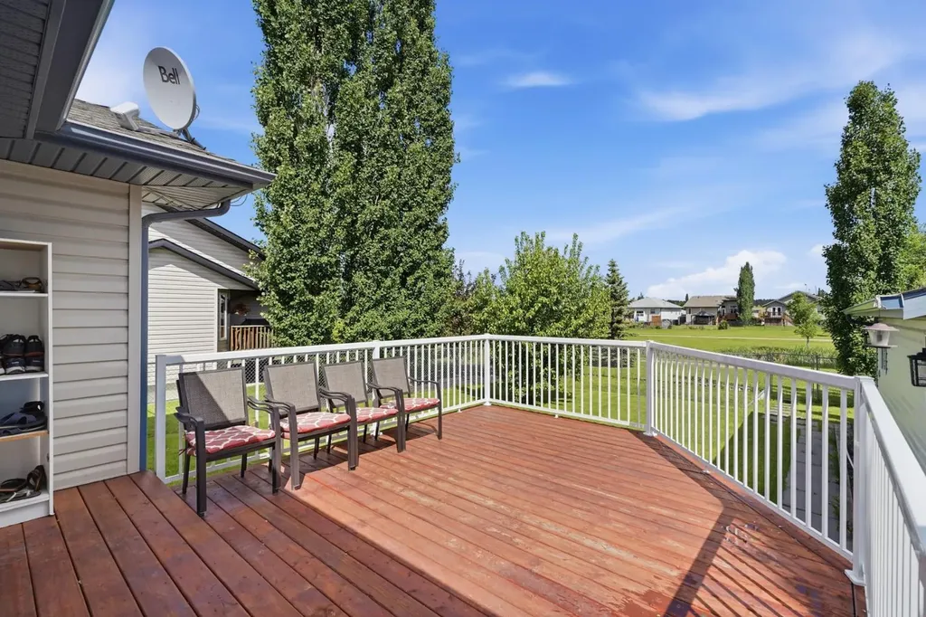 54A Avenue Crescent Innisfail AB T4G 1X8