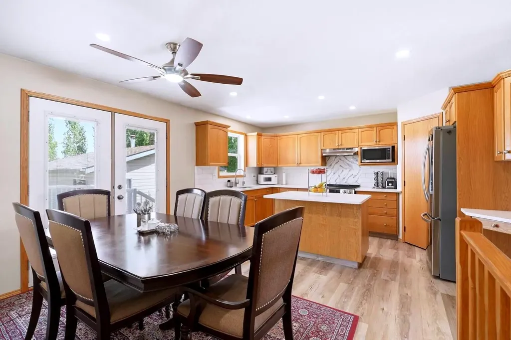 54A Avenue Crescent Innisfail AB T4G 1X8