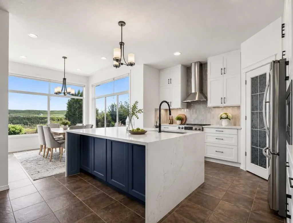 126 Tuscany Ravine Close NW Calgary AB T3L 2Y5