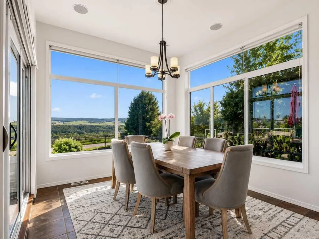 126 Tuscany Ravine Close NW Calgary AB T3L 2Y5