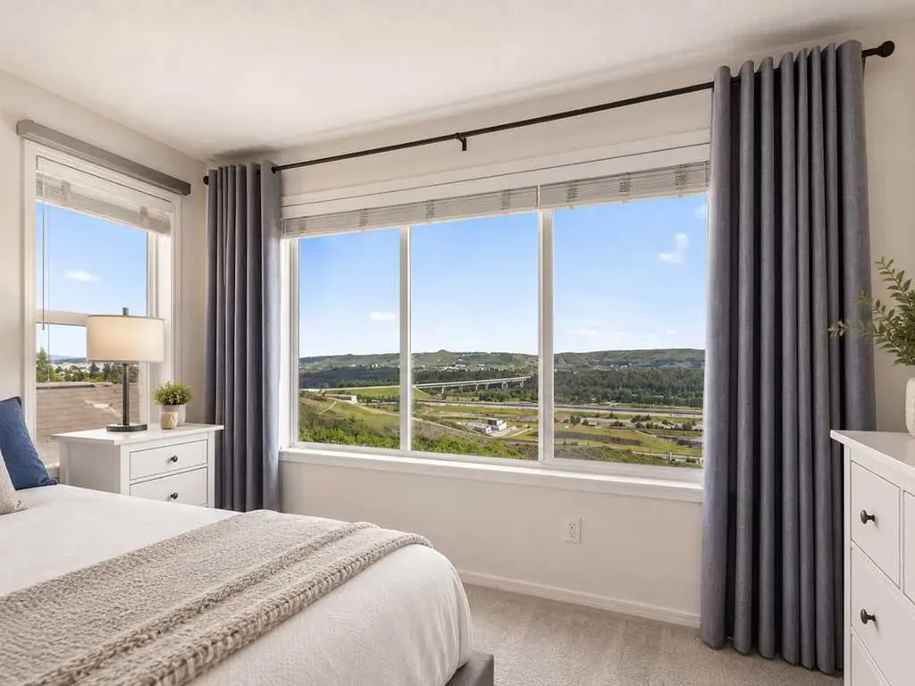 126 Tuscany Ravine Close NW Calgary AB T3L 2Y5