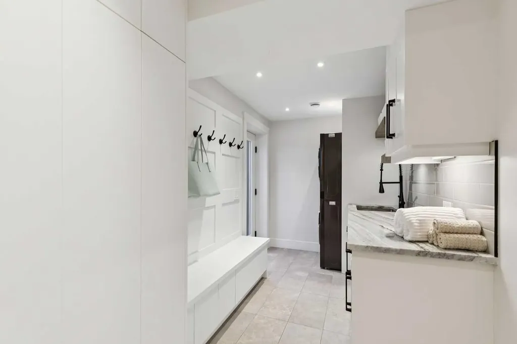 16 Calandar Road NW Calgary AB T2L 0P6