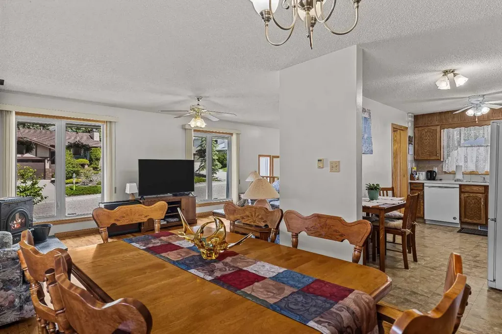 117 Kodiak Road Canmore AB T1W 1C5