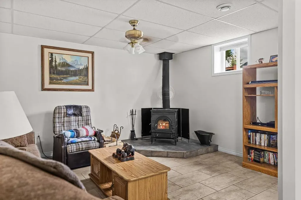 117 Kodiak Road Canmore AB T1W 1C5