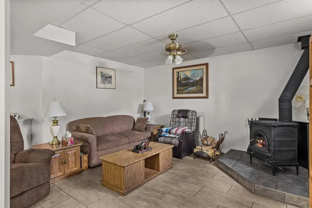 117 Kodiak Road Canmore AB T1W 1C5