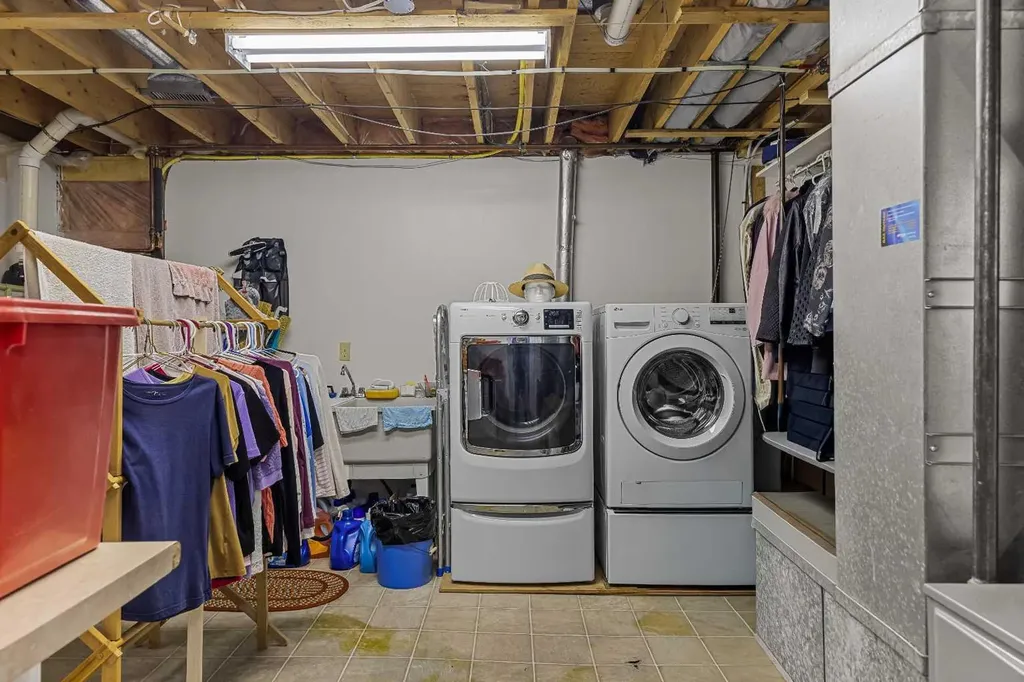 117 Kodiak Road Canmore AB T1W 1C5