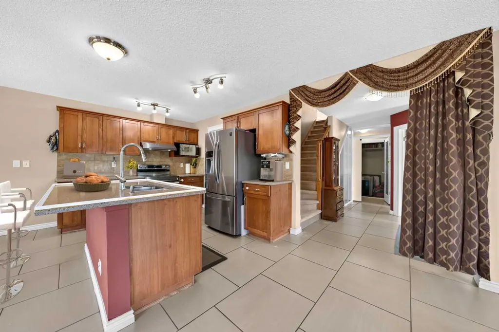 202 Silverado Range Place SW Calgary AB T2X 0B4