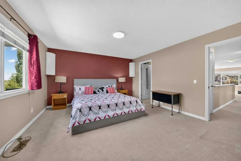 202 Silverado Range Place SW Calgary AB T2X 0B4