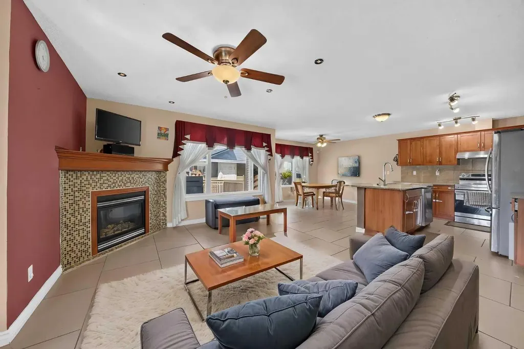 202 Silverado Range Place SW Calgary AB T2X 0B4