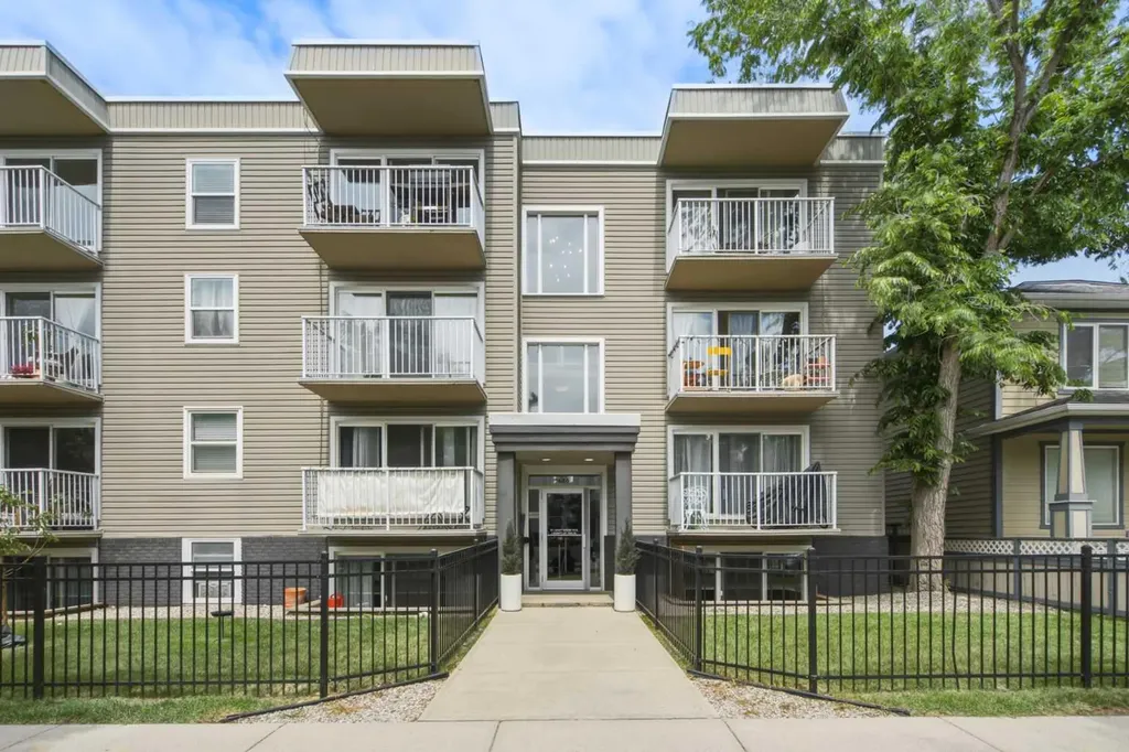 1626 14 Avenue SW Calgary AB T3C 0W5