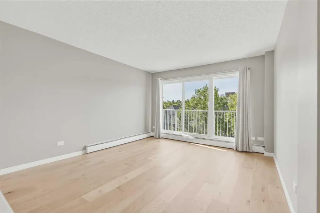 1626 14 Avenue SW Calgary AB T3C 0W5