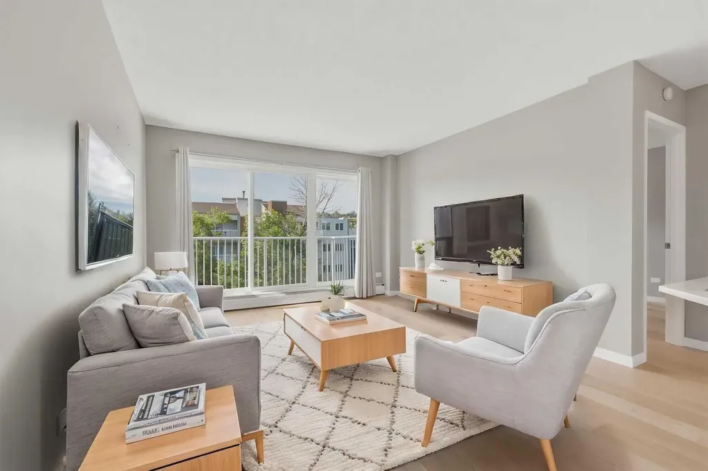 1626 14 Avenue SW Calgary AB T3C 0W5