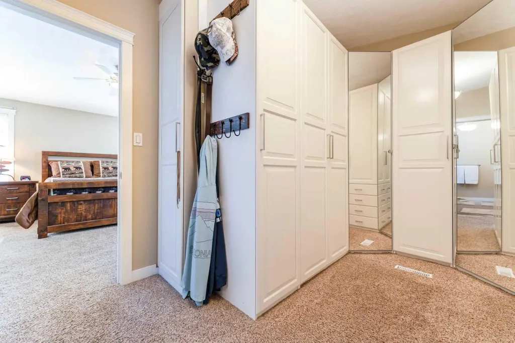48 7th Avenue E Cardston AB T0K 0K0