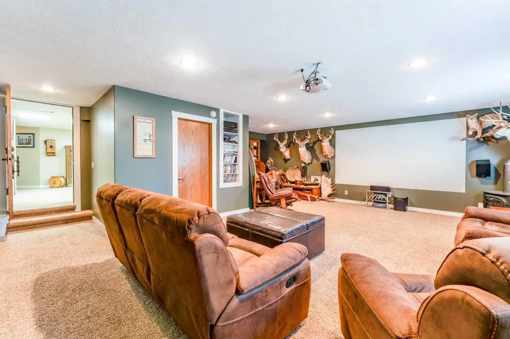 48 7th Avenue E Cardston AB T0K 0K0