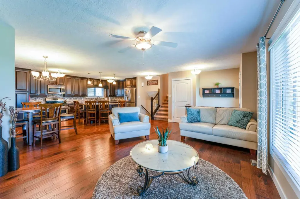 48 7th Avenue E Cardston AB T0K 0K0